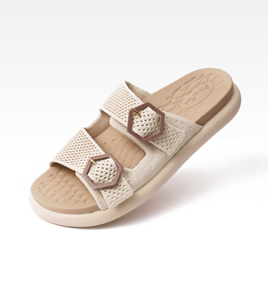 Sand Beige / 35