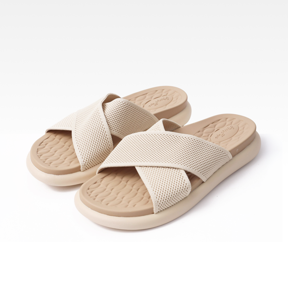 Sand Beige / 35